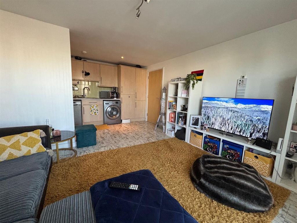 Property photo 3 of 10 5.Jpg