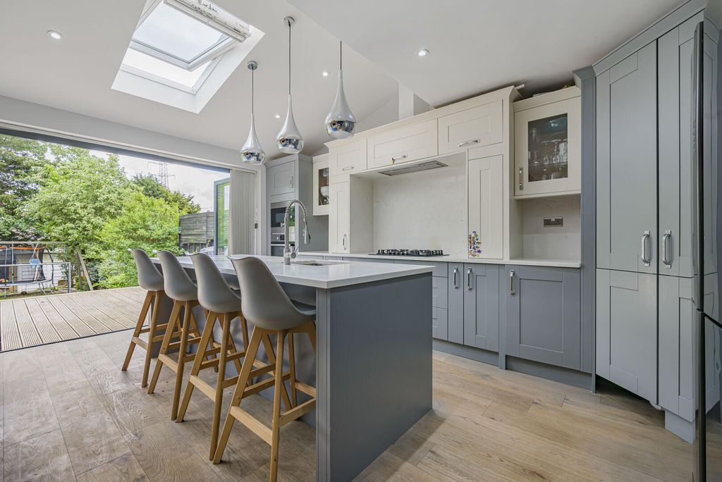 Additional image 4 of 4 bed end terrace house for saleShirley Avenue, Bexley DA5