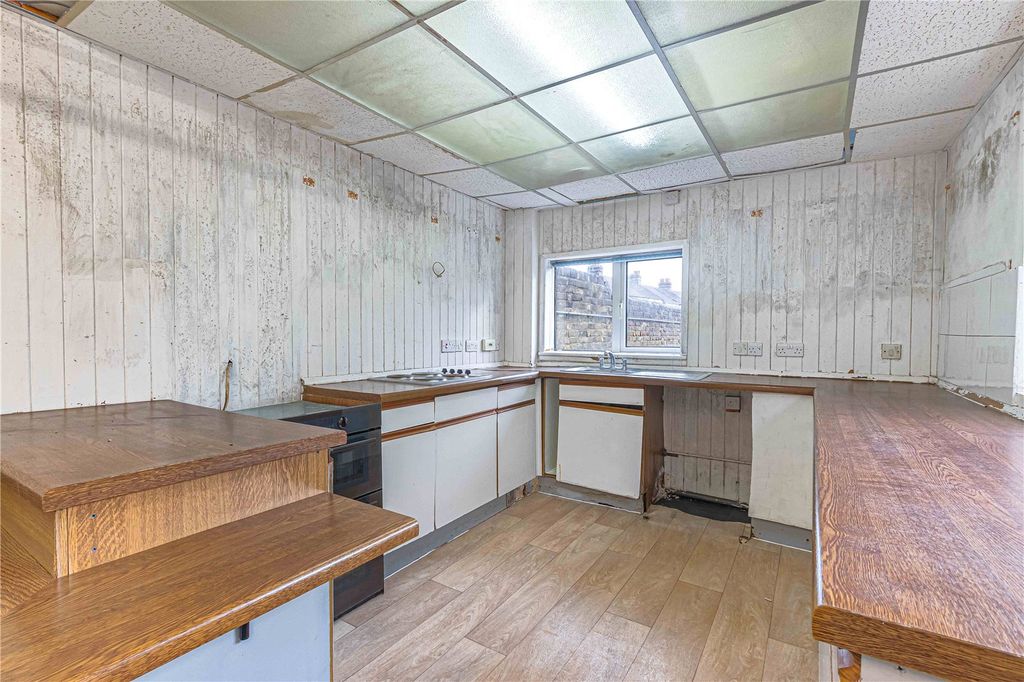 Property photo 3 of 20 Kitchen/Diner