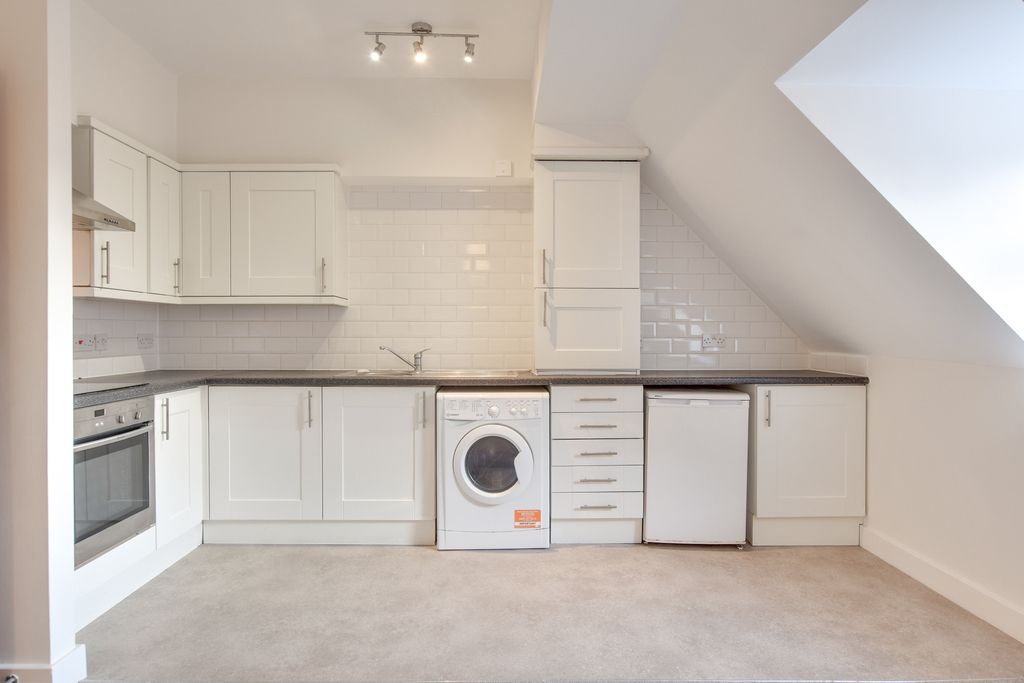 Property photo 2 of 12 Dsc_0067-Dsc_0069