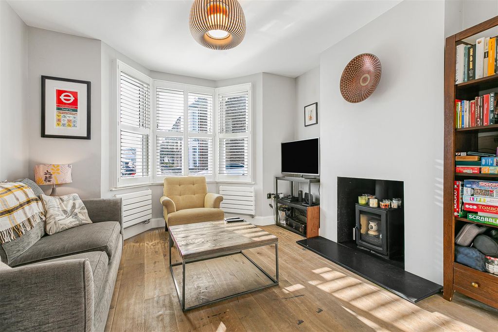 Property photo 3 of 26