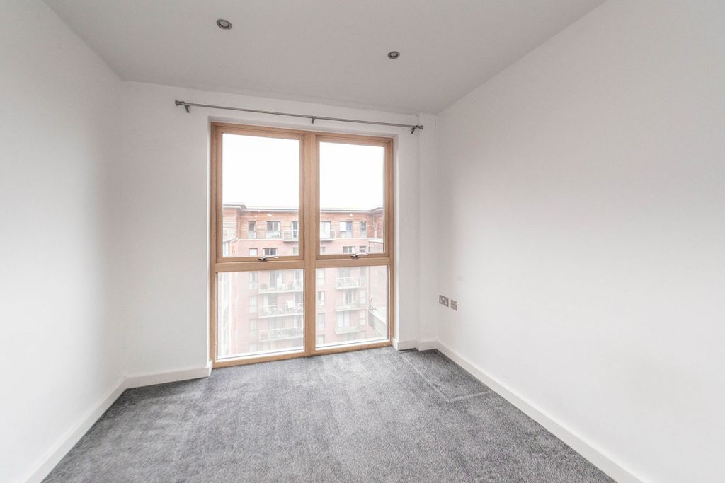 Additional image 5 of 2 bed flat for salePorter Brook House, Ecclesall Road S11