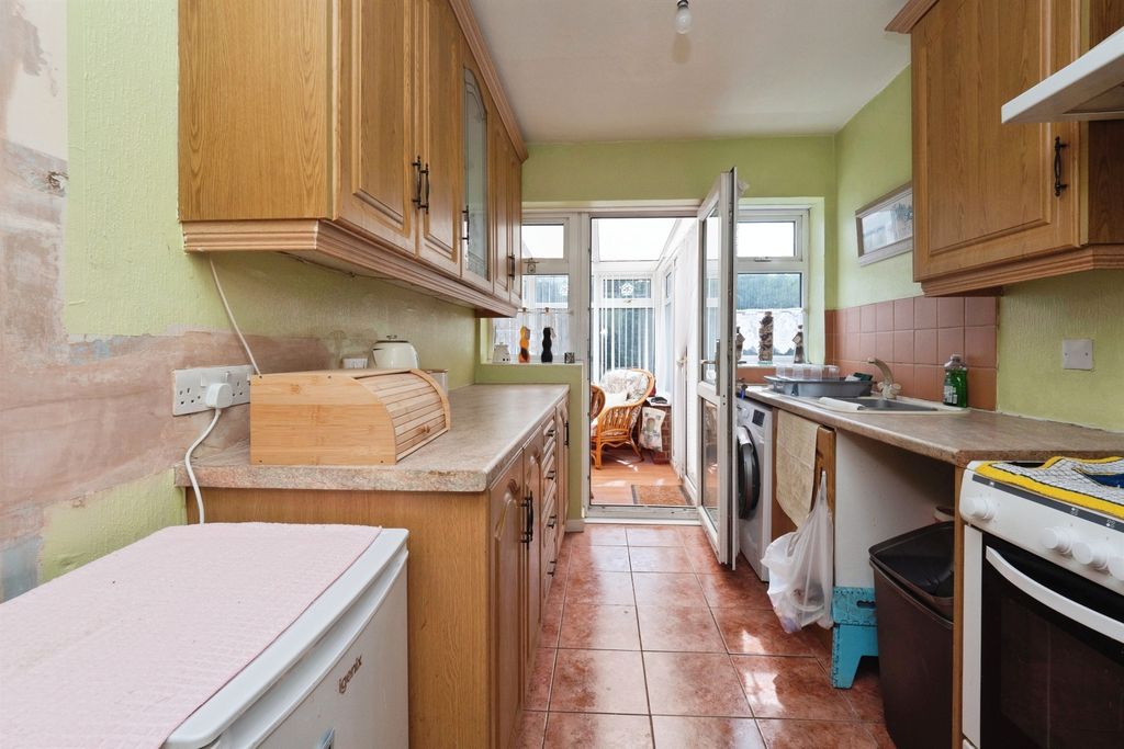 Property photo 3 of 16