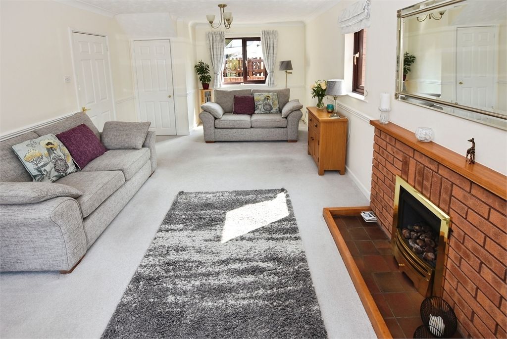 Property photo 2 of 16 Picture 2