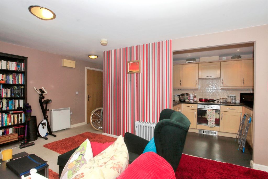 Property photo 3 of 12