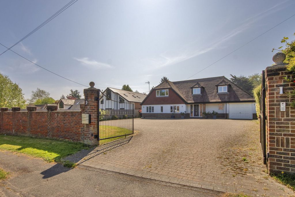 Property photo 1 of 86