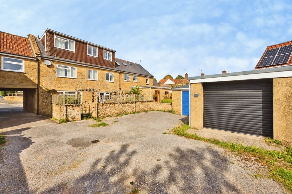 Property photo 2 of 24 Pbox-Img.Jpg