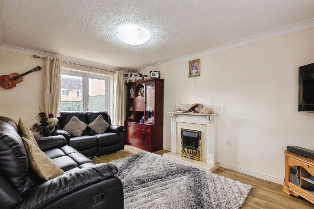 Property photo 2 of 14