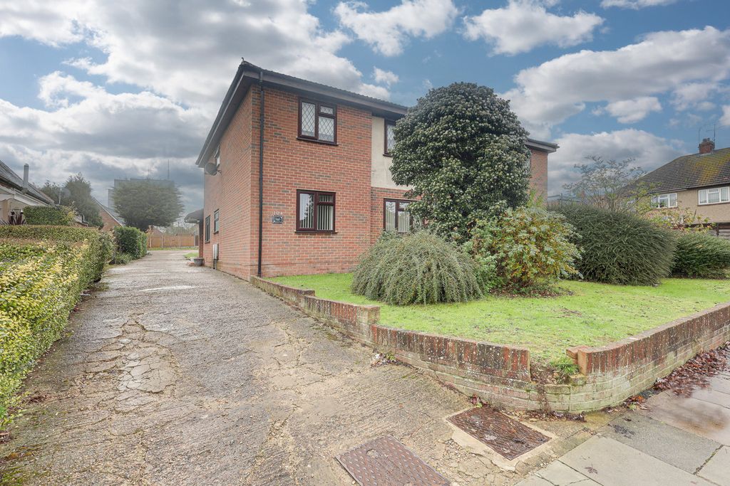 Property photo 1 of 6