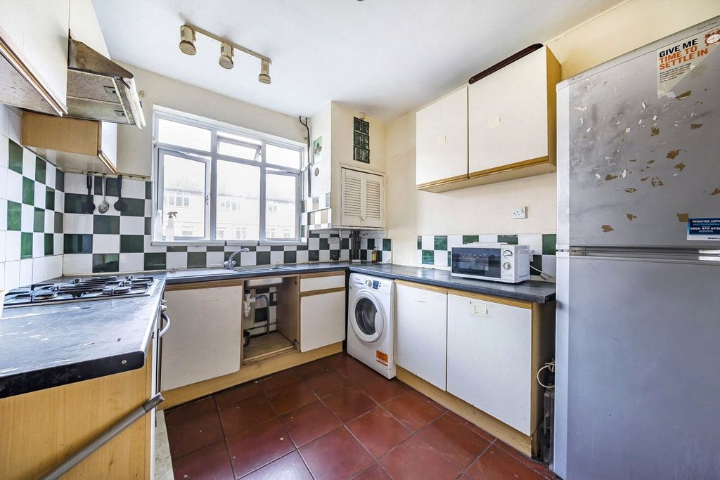 Property photo 2 of 16 2