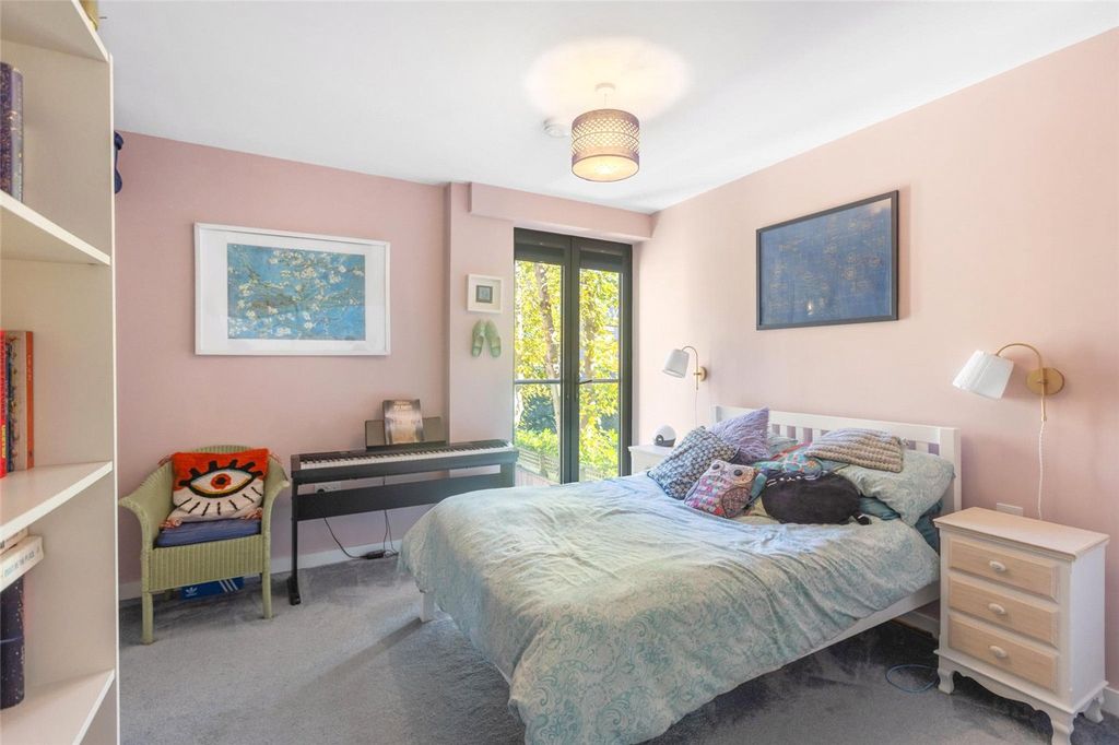 Property photo 2 of 12 Picture No. 02