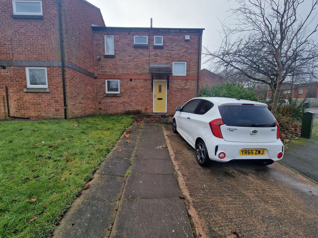 Property photo 2 of 13