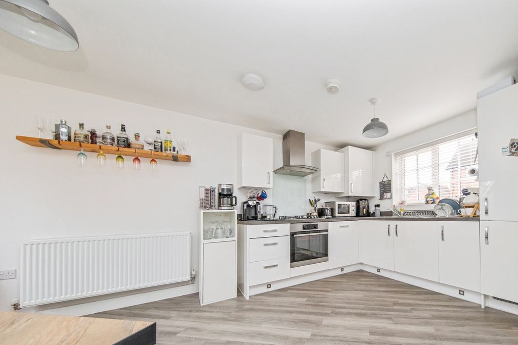 Property photo 2 of 15 Photo