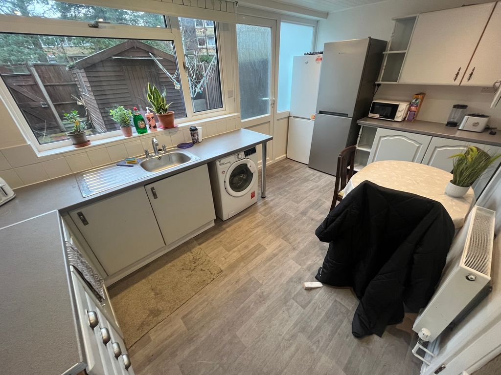 Property photo 1 of 14 Image