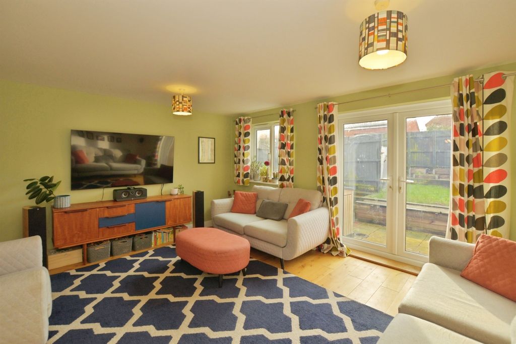 Property photo 3 of 17