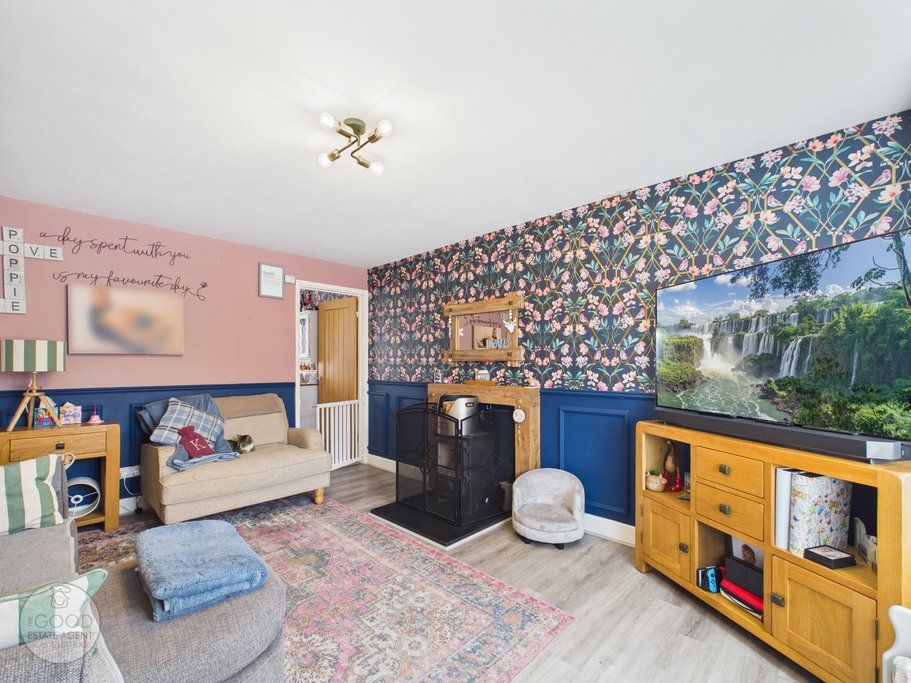 Property photo 3 of 14