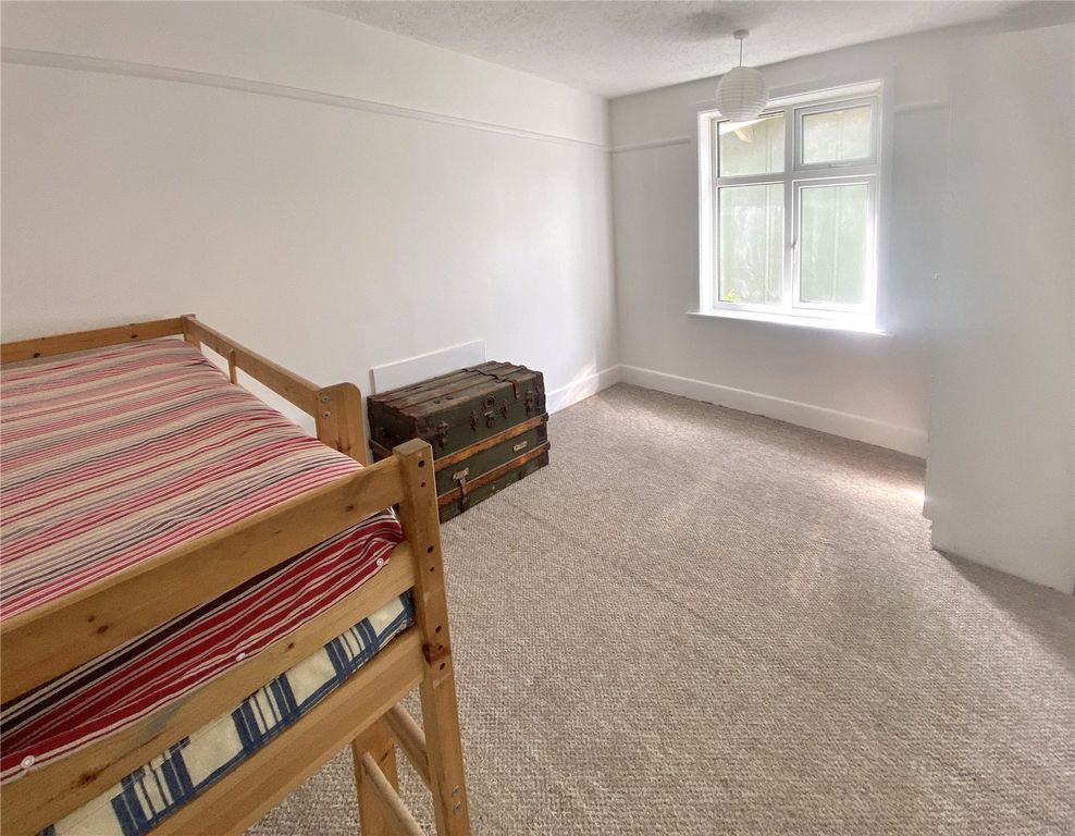 Property photo 3 of 12 Picture No. 04