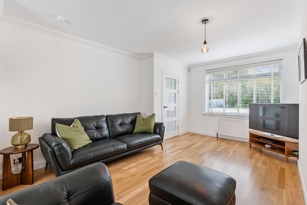 Property photo 2 of 30