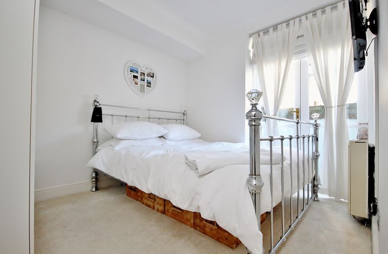 Property photo 2 of 7 Photo 2