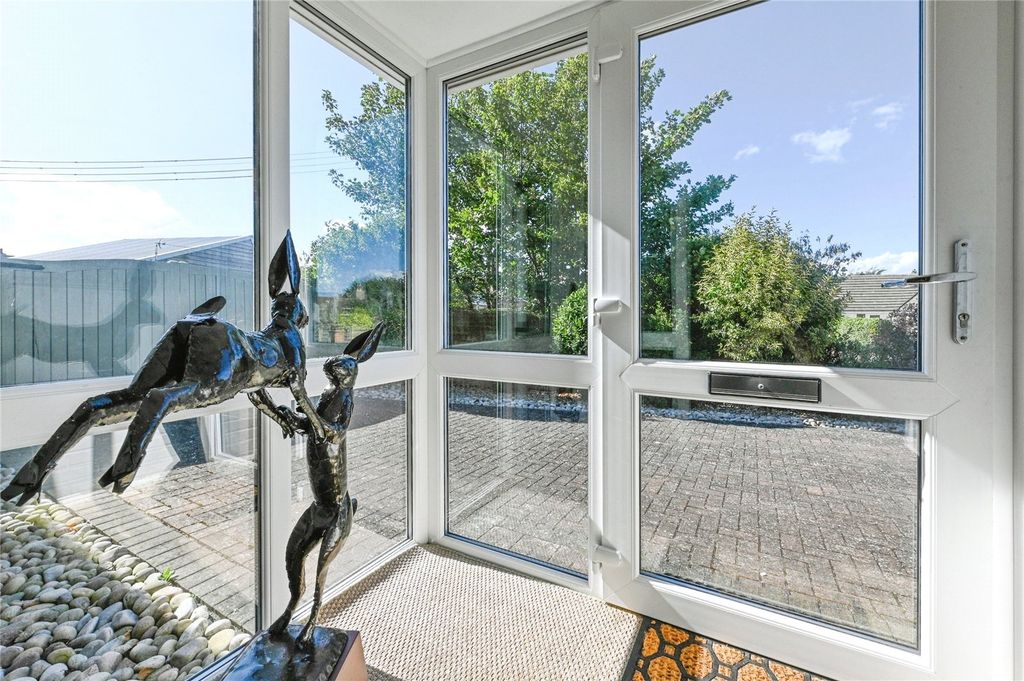Property photo 2 of 25 Picture No. 23