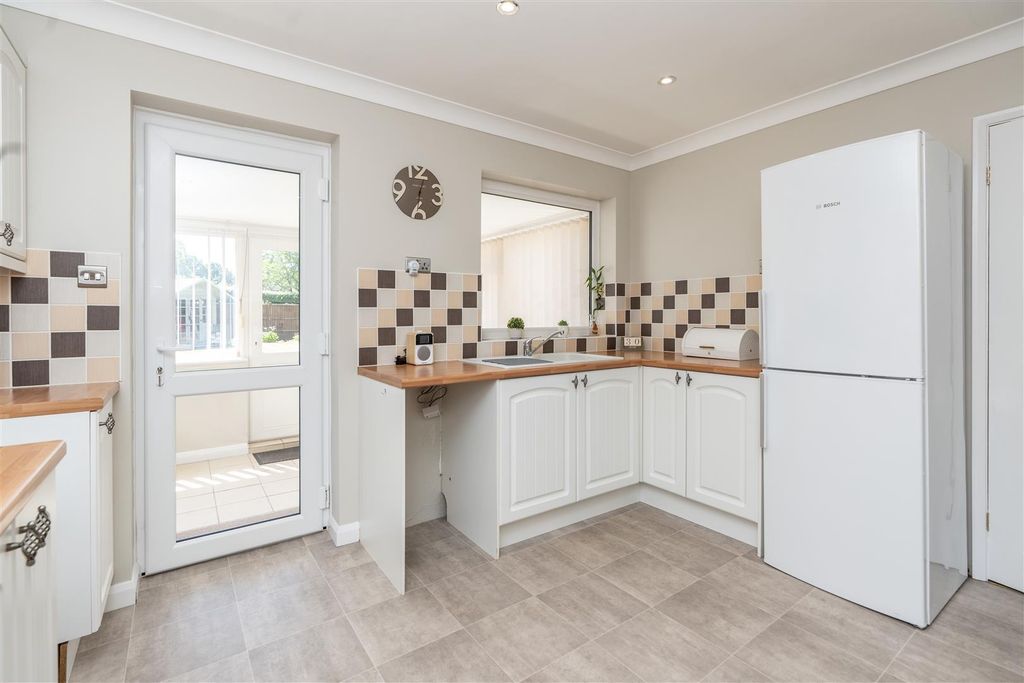 Property photo 3 of 22 Dsc09437.Jpg