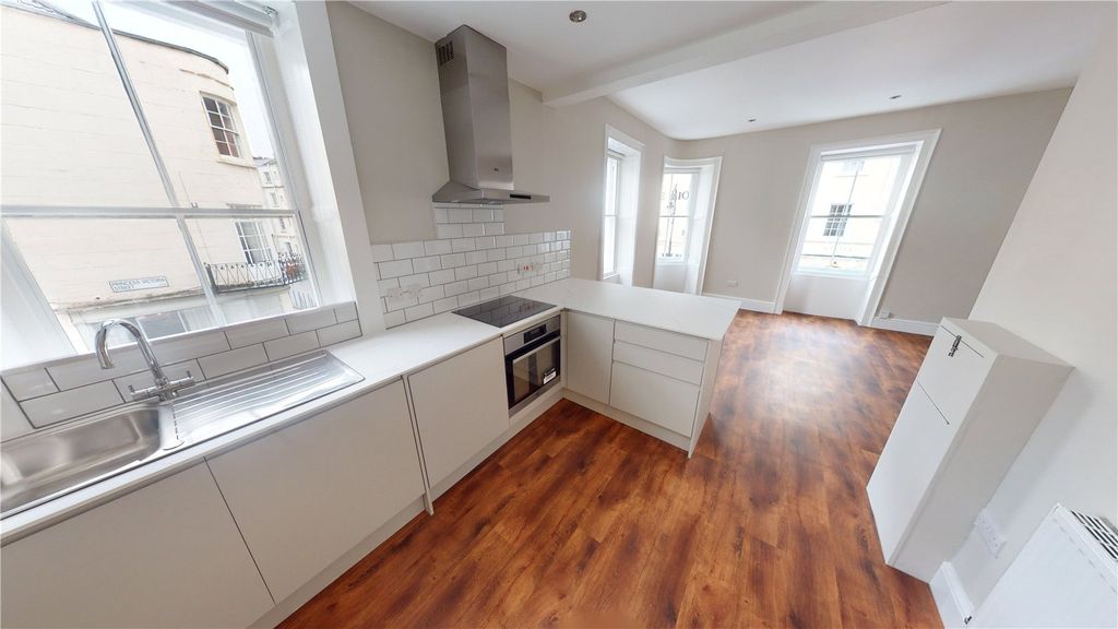 Property photo 1 of 7 Picture No. 06