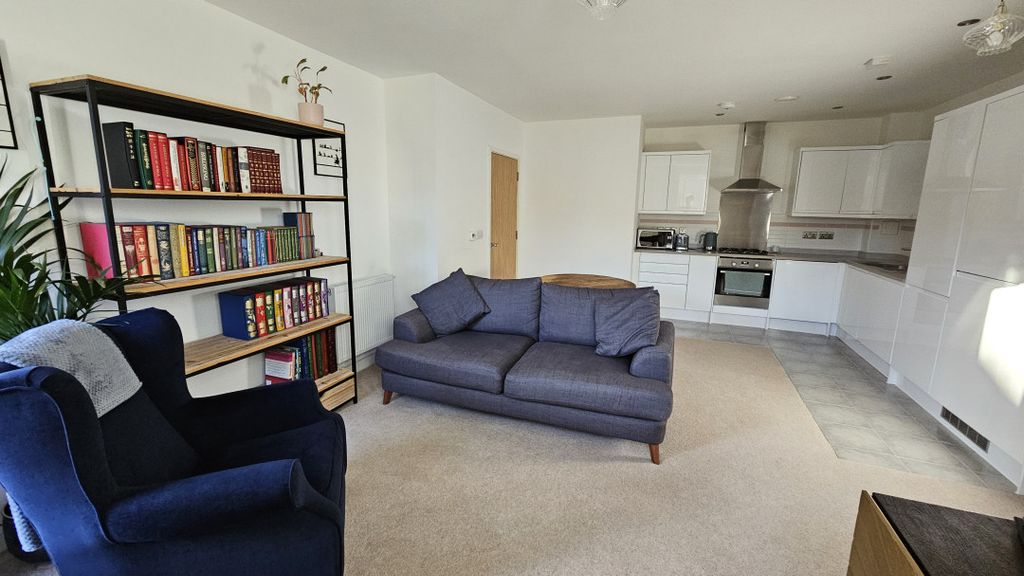 Property photo 3 of 16