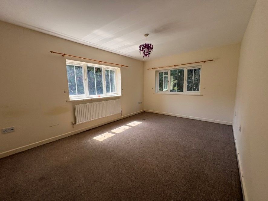 Property photo 2 of 4