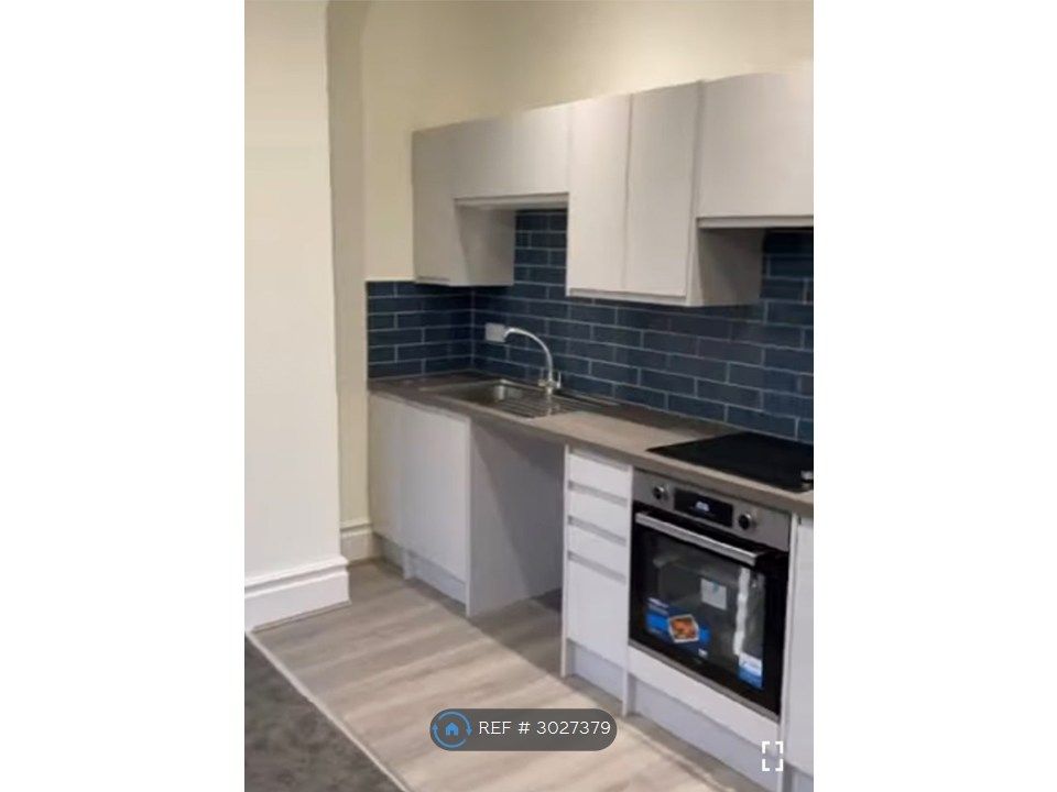 Property photo 2 of 6 Kitchen/Dining