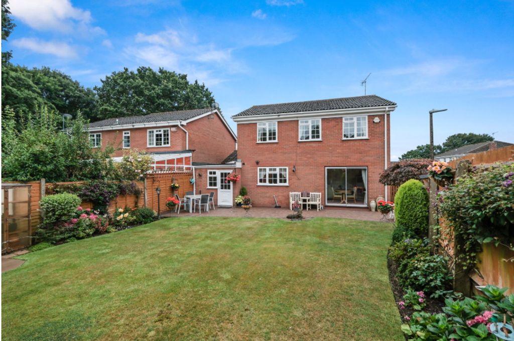 Property photo 2 of 14