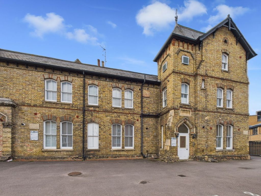 Property photo 1 of 7