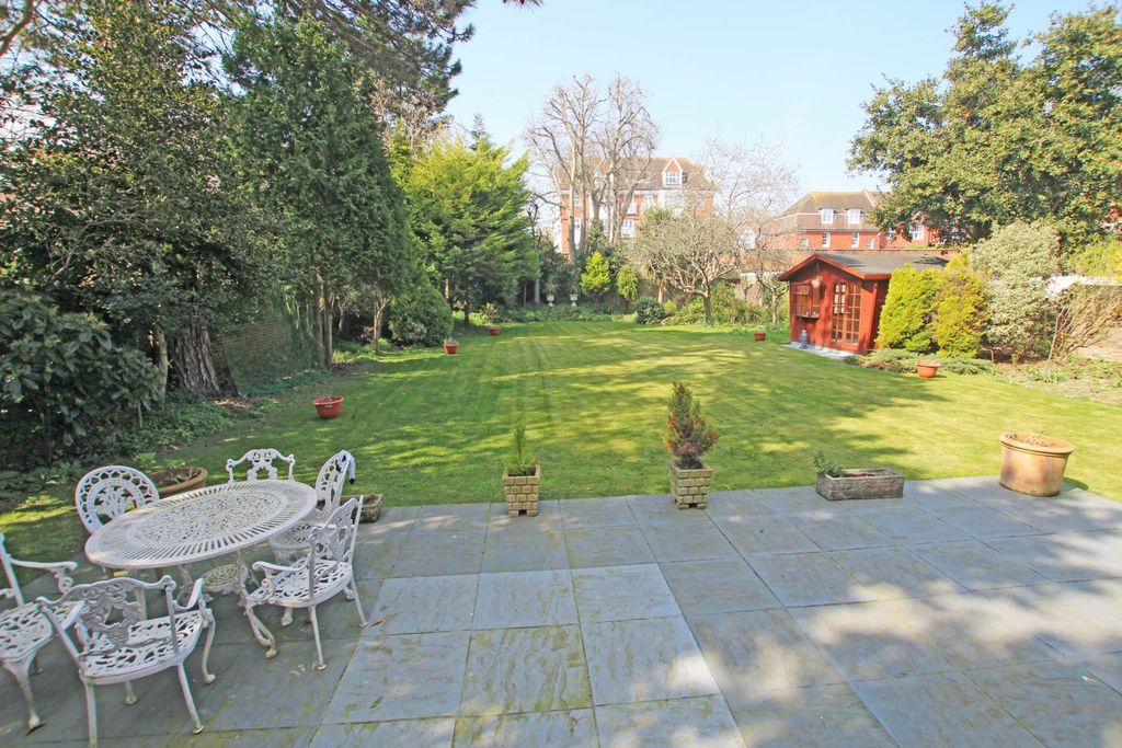Property photo 3 of 22