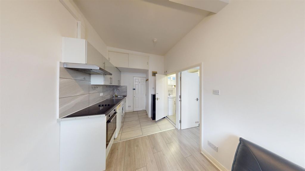 Property photo 2 of 6 Harrow-Road-09142023_153150.Jpg