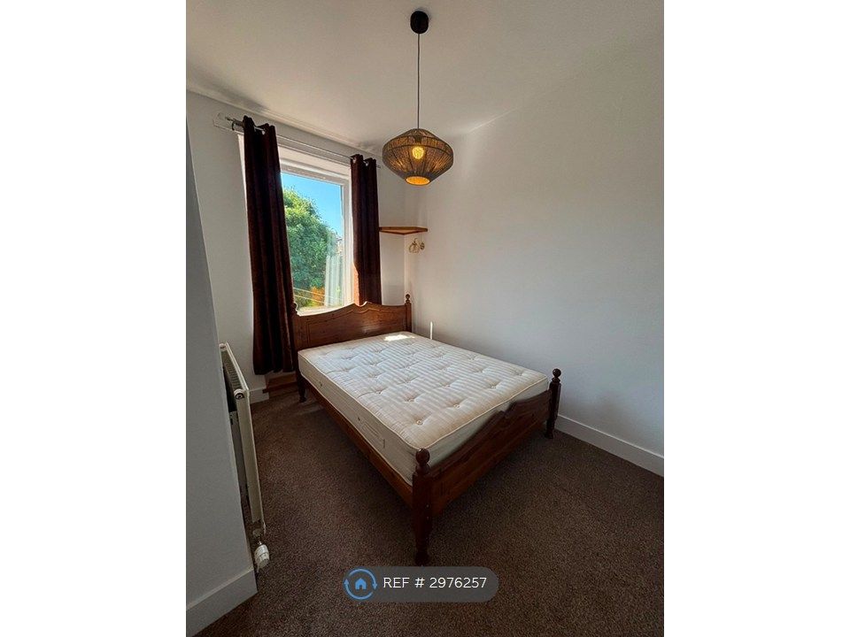 Property photo 2 of 3
