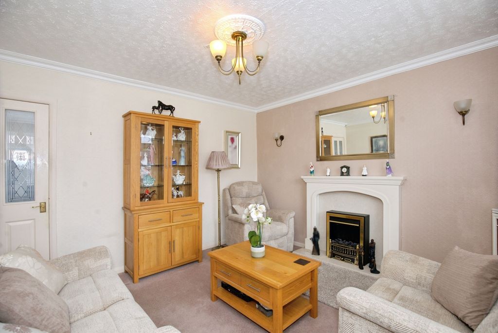 Property photo 2 of 12 Pbox-Img.Jpg