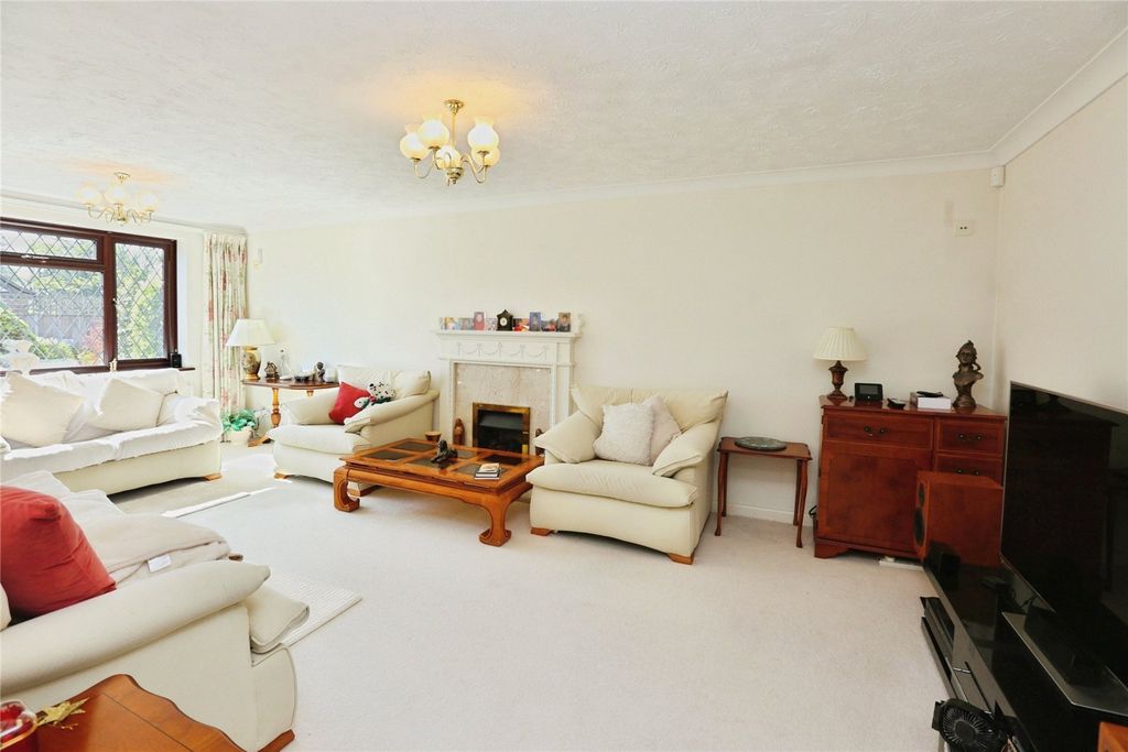Additional image 5 of 5 bed detached house for saleVeryan, Fareham, Hampshire PO14