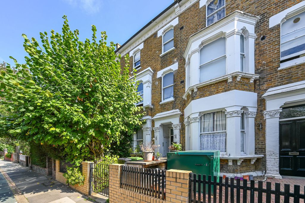 Property photo 2 of 10