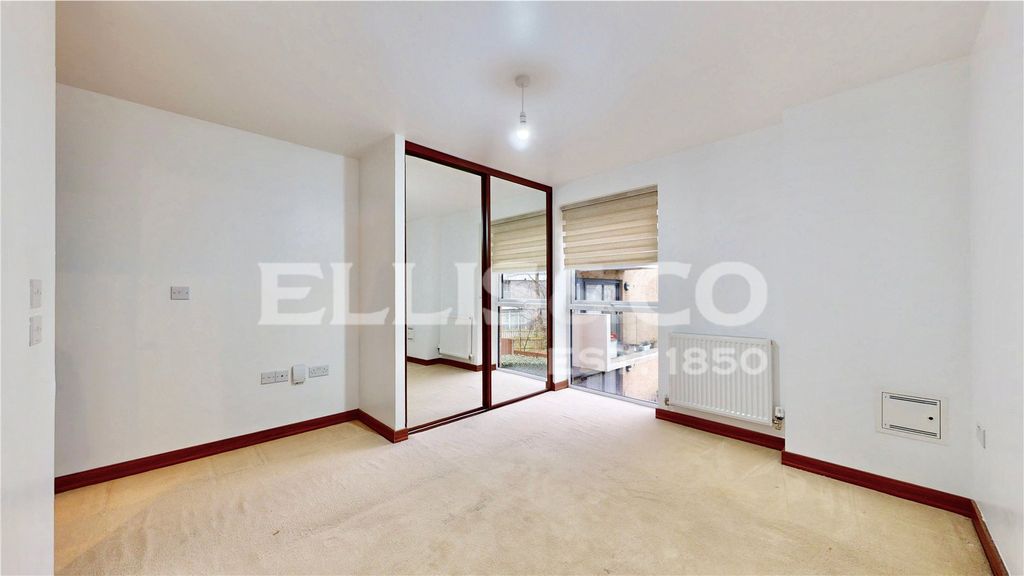 Property photo 3 of 21 Picture No. 18