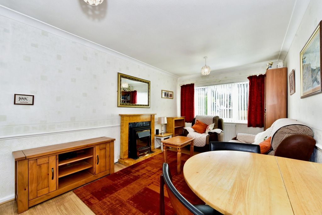 Property photo 2 of 12 Pbox-Img.Jpg