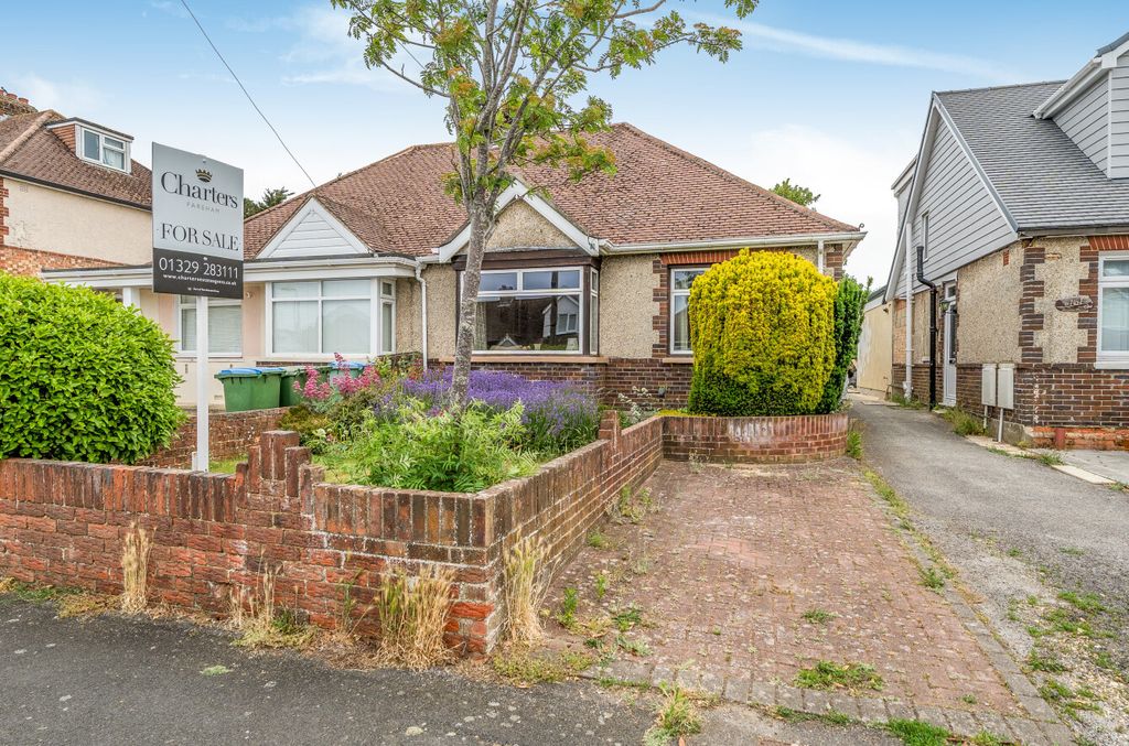 Property photo 1 of 12 1469519-22-6A1dab...