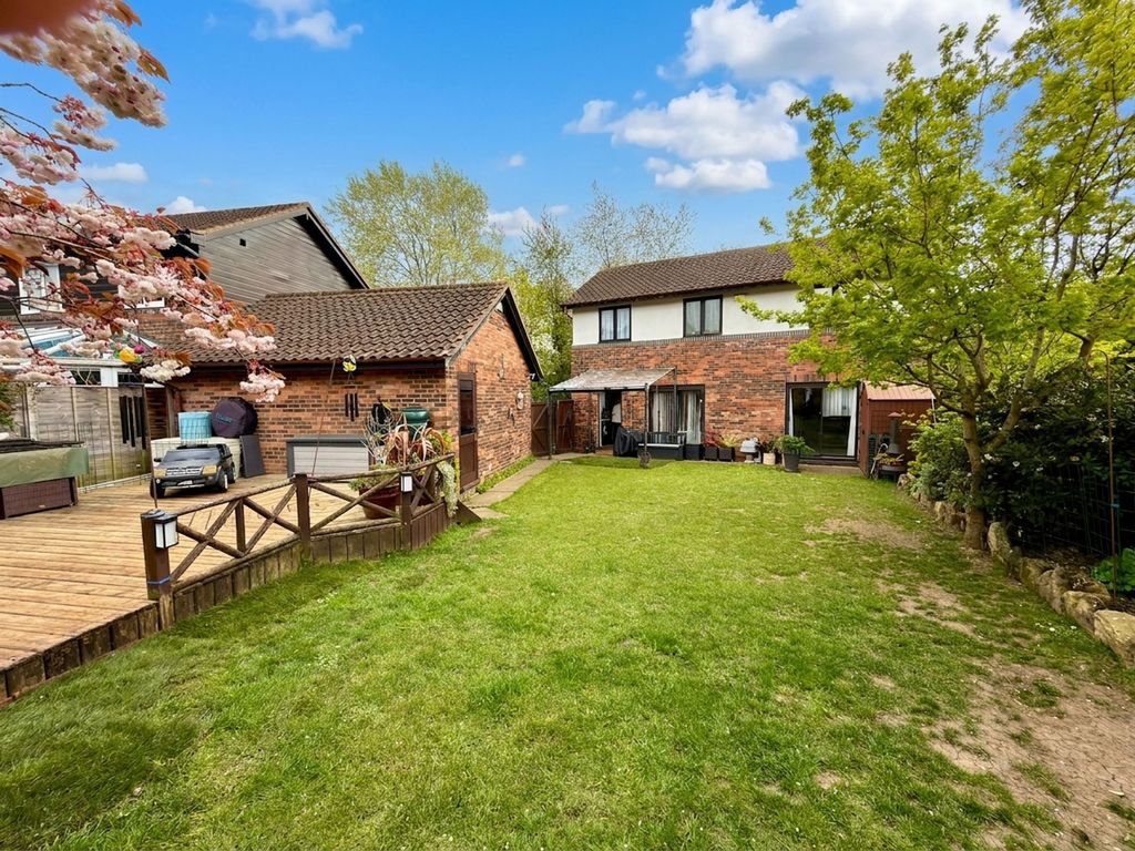 Property photo 2 of 16