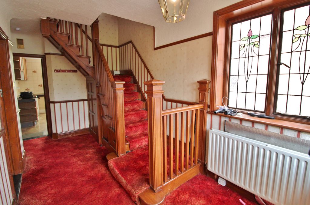 Property photo 2 of 22