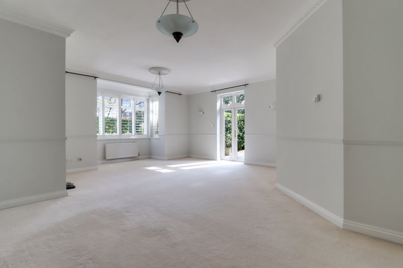 Property photo 2 of 16 Photo 10