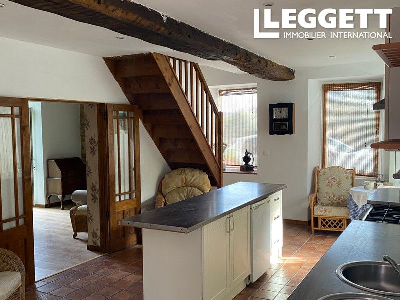 Property photo 3 of 10