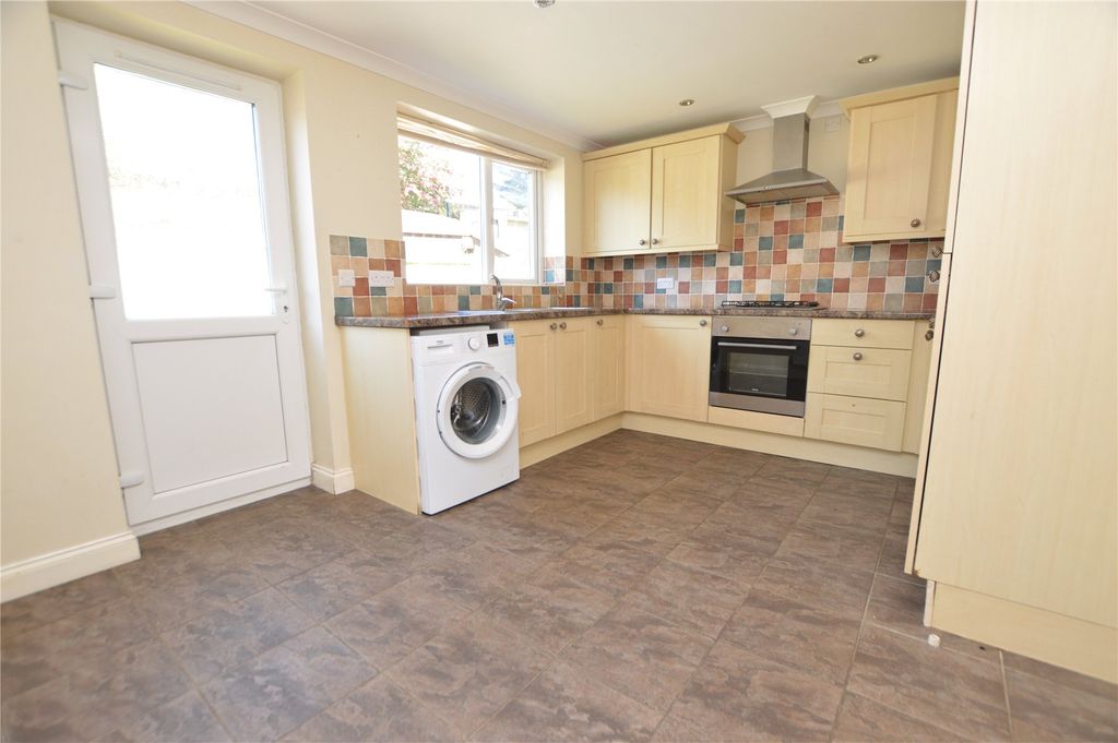 Property photo 2 of 10 Picture No. 31