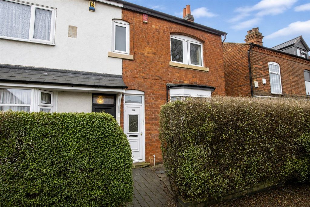Property photo 1 of 11 Approach