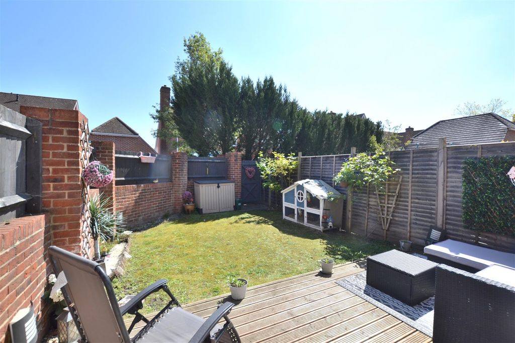 Property photo 2 of 16 Garden.Jpg