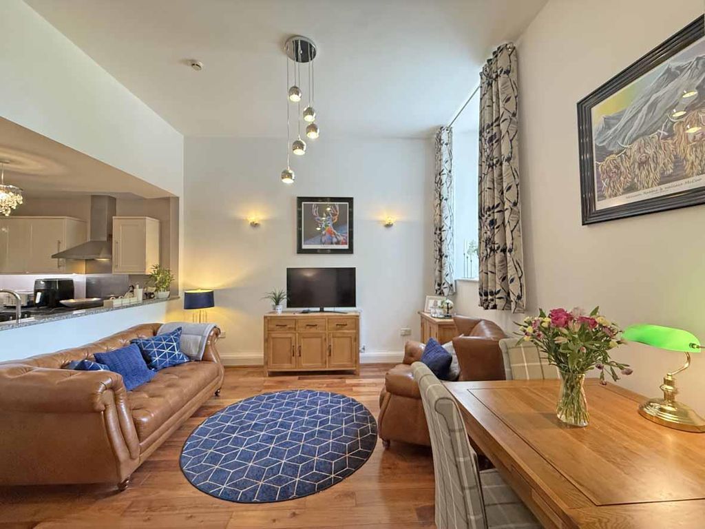 Property photo 3 of 33 Evans Court - Living Room Front 2.Jpg