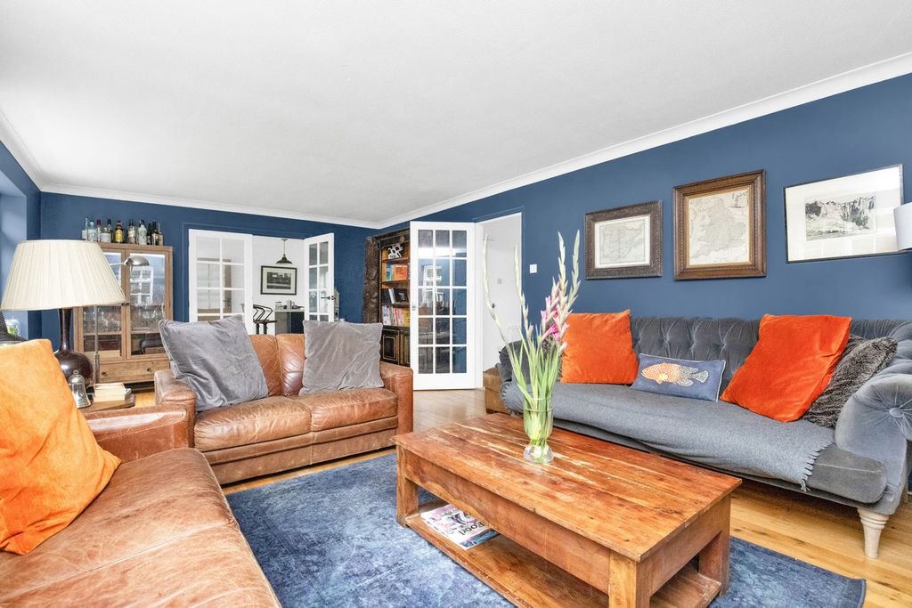 Property photo 3 of 26