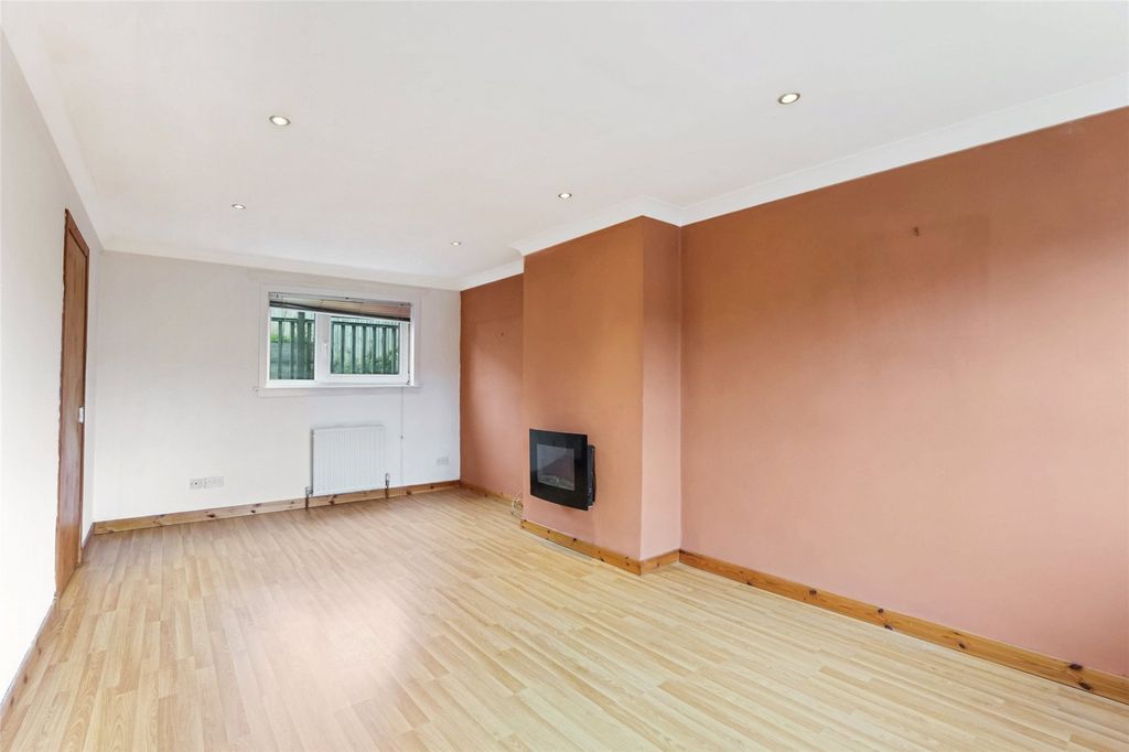 Property photo 3 of 21 Picture No. 20